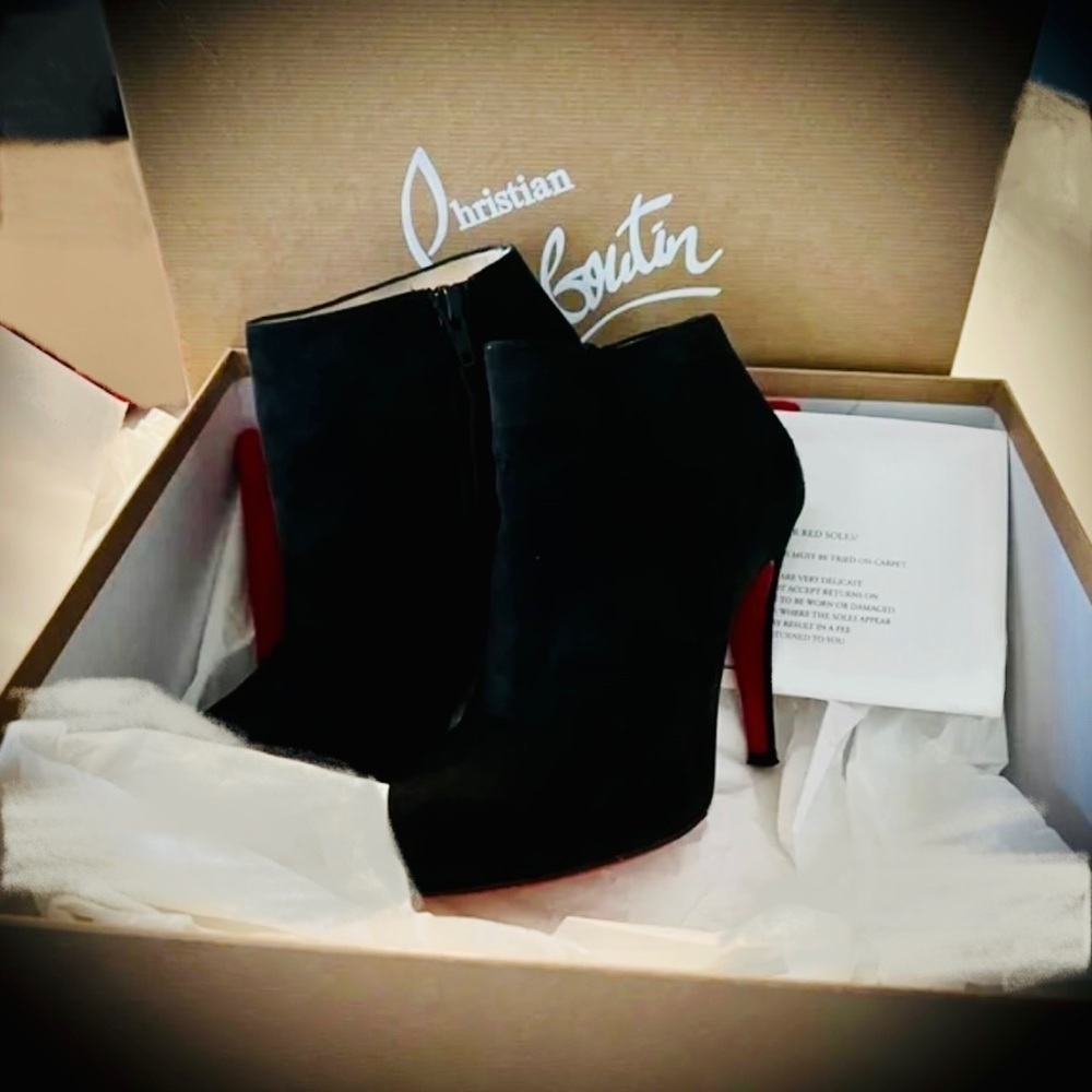 Christian Louboutin Belle bootie EU 37 100mm, Soft/supple Veau Velour suede.